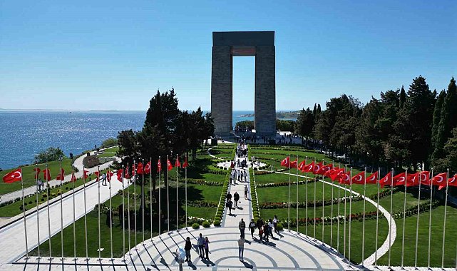 Çanakkale Savaşları'nın yaşandığı Tarihi Gelibolu Yarımadası'nda bayram yoğunluğu