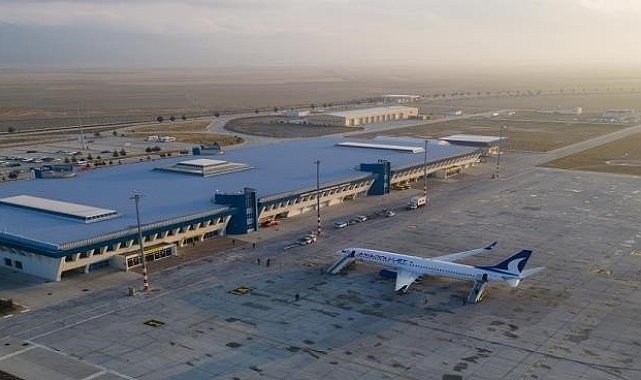 Çardak Havalimanı'ndan 40 bin 489 yolcu uçtu
