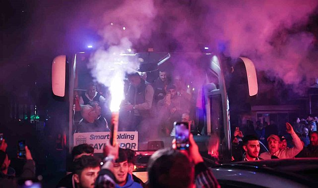 Çayelispor, şampiyon gibi Rize'de karşılandı