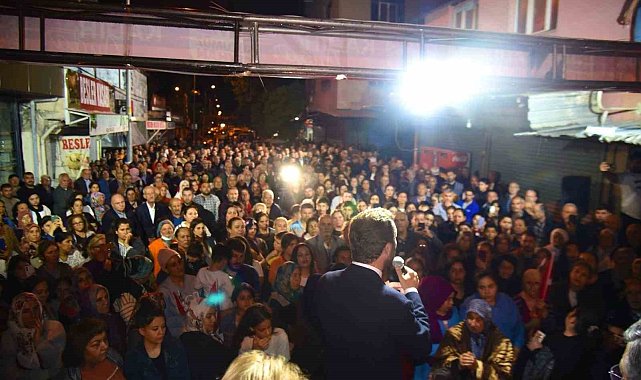 Ceyhan Belediye Başkanı Kadir Aydar teşekkür mitingi yaptı