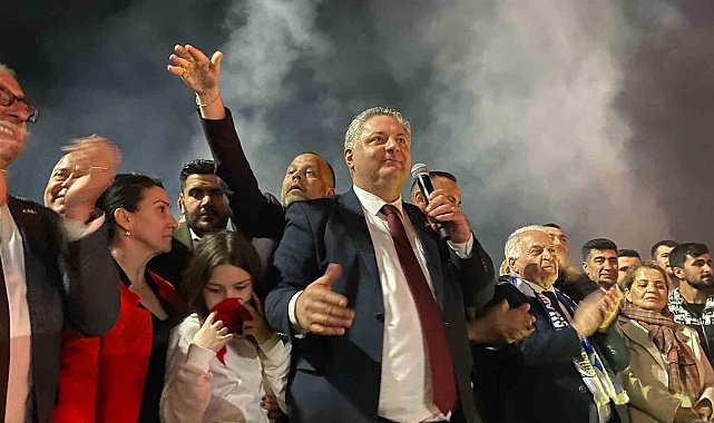 CHP'li Mehmet Gürel, Yalova Belediye Başkanlığı'na seçildi