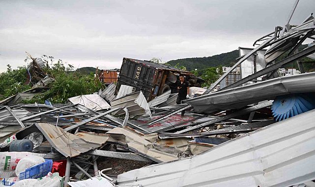 Çin&#039;de hortum: 5 ölü