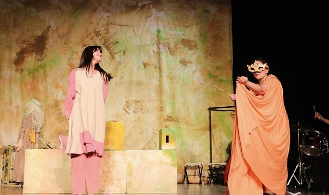 Çocuklar &quot;Eşit Masallar&quot; ile eğlendi