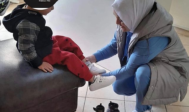 Çocukların bayramlıkları İnsanlık İçin Elden Ele Derneği'nden