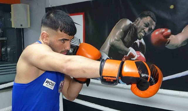 Çocukluğunda izlediği müsabakalardan esinlenip boksa başladı, Avrupa 3.'sü oldu