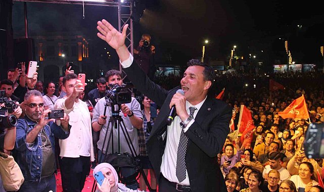 Çok partili siteme geçildikten sonra Manisa'da ilk defa CHP birinci parti oldu