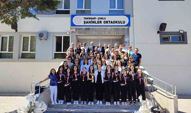 Çorlu'nun kızları Türkiye şampiyonu