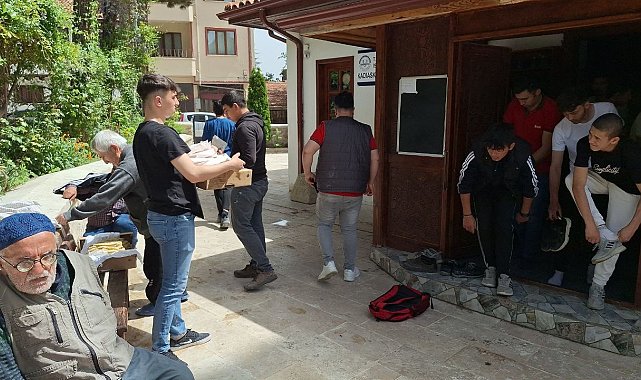 Çorum'da vatandaşlar yağmur duasına çıktı, kadınlar geleneği yaşattı