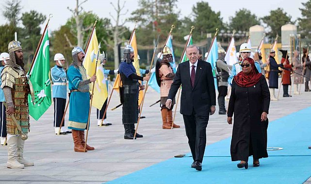 Cumhurbaşkanı Erdoğan, Tanzanya Cumhurbaşkanı Hassan'ı resmi törenle karşıladı