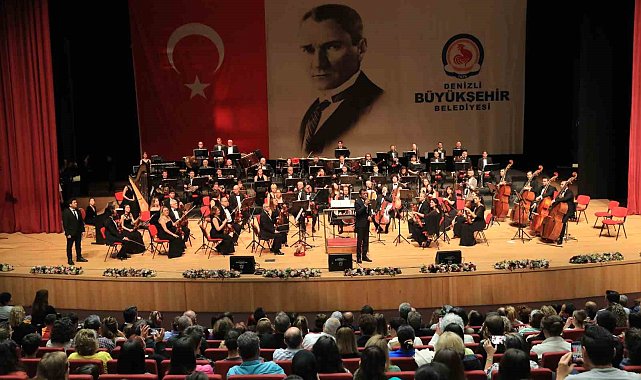 Cumhurbaşkanlığı Senfoni Orkestrası Denizlililer için sahne aldı