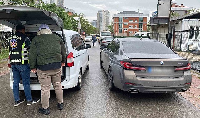 D100 Karayolunda makas atarak trafik akışını tehlikeye düşüren şahıslar yakalandı