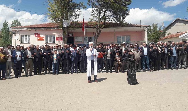 Danişment Mahallesi'nde geleneksel yağmur duası yapıldı