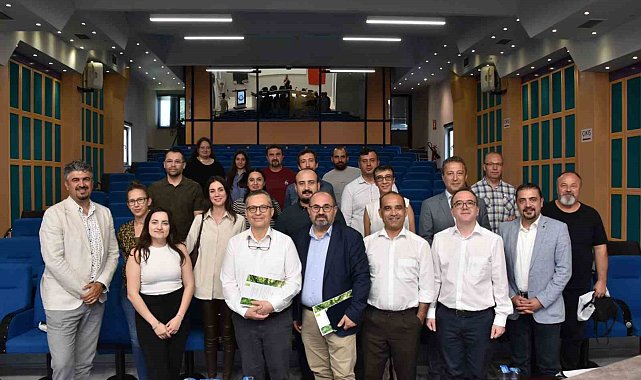 Denizli OSB'de 'Örme teknolojisi ve kumaş hataları' konusu ele alındı