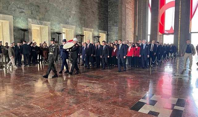 Devlet erkanı Anıtkabir'de