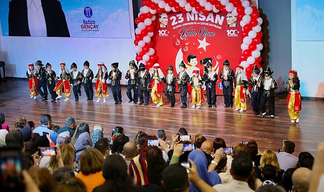 Didim'de kreş öğrencileri 23 Nisan'ı erken kutladı