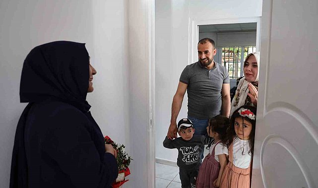 Diyarbakır'da kadın muhtar, ikinci adaylığında 25 yıllık muhtarı devirdi
