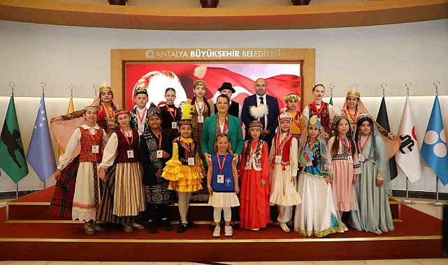 Dünya çocukları Antalya Büyükşehir Belediyesi&#039;nde