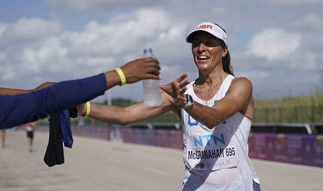 Dünya Yürüyüş Şampiyonası, kadın ve erkekler 20 kilometre yarışlarıyla sürdü