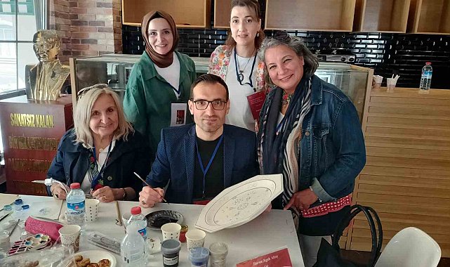 Düzceli sanatçı çini işlemesini Ankaralılara aktardı