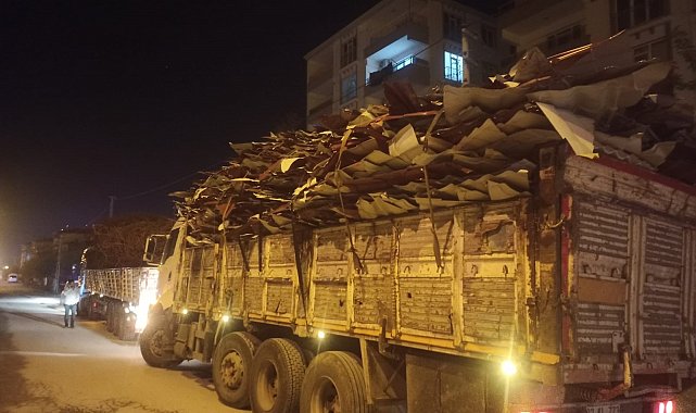 Düzensiz hurda taşıyan tırlara ceza yazıldı