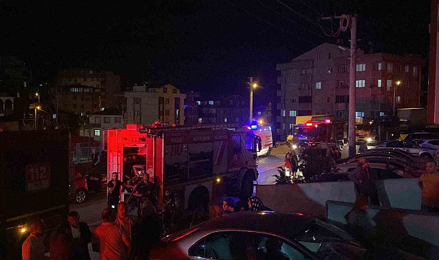 Elektrikli battaniyeden çıkan yangın yatak odasını küle çevirdi