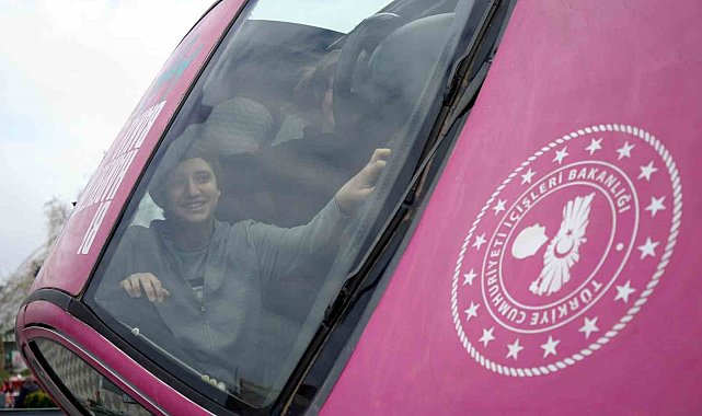 Emniyet kemerinin önemini tepetaklak olunca anladılar