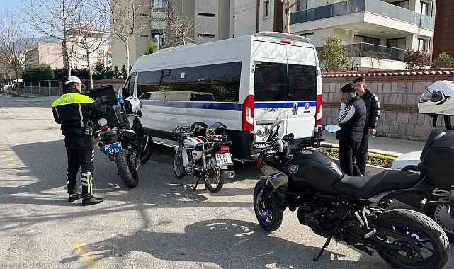 Emniyetten okul önlerinde motosiklet denetimi