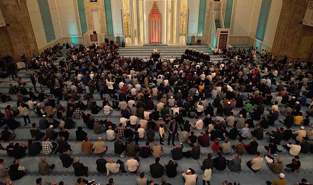 Erbaş&#039;tan Gazze açıklaması: &quot;Dünyayı, bu katliamı yapanları durdurması için davet edelim&quot;