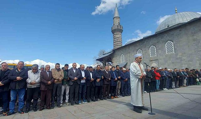 Erzurum'da Gazze şehitleri için gıyabi cenaze namazı kılındı