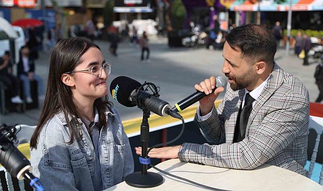 Esenler'de amatör radyocular mikrofon başına geçti