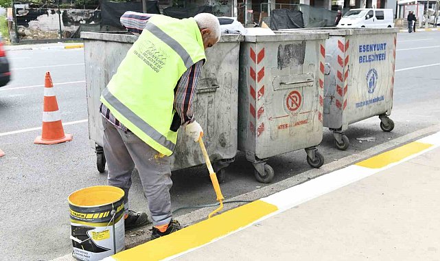 Esenyurt'ta refüj ve kavşaklar yenileniyor
