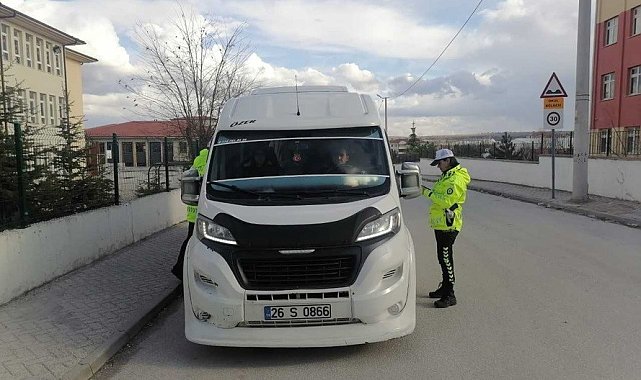 Eskişehir'de 576 okul servisine 17 bin 690 lira trafik cezası kesildi