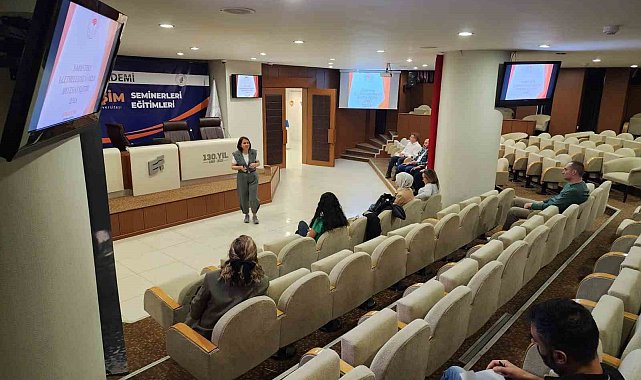 Eskişehir'de şarküteri işletmelerine gıda güvenliği eğitimi