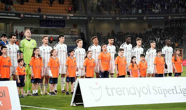 Fernando Santos'tan Başakşehir karşısında 4 değişiklik