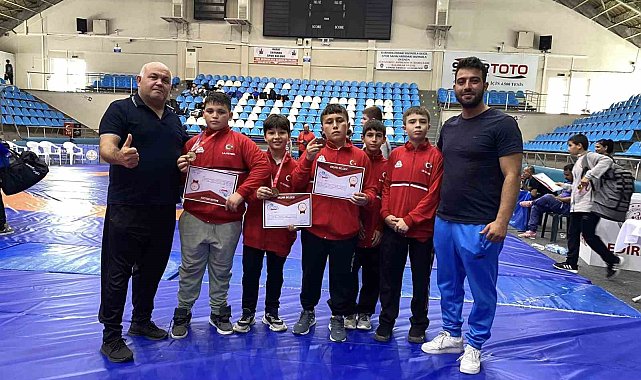 Fethiye'nin genç güreşçileri Türkiye Şampiyonası'nda zirveye çıktı