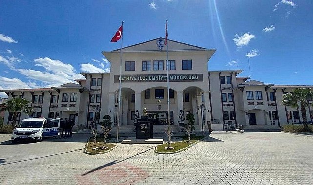 FETÖ üyesi eski emniyet müdürü Fethiye'de yakalandı