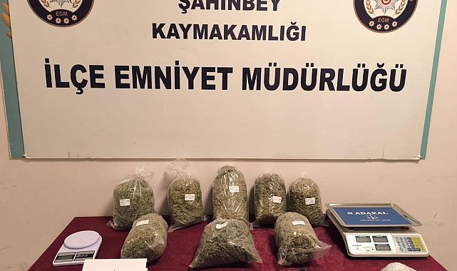 Gaziantep'te 7 kilo esrar ele geçirildi: 3 gözaltı