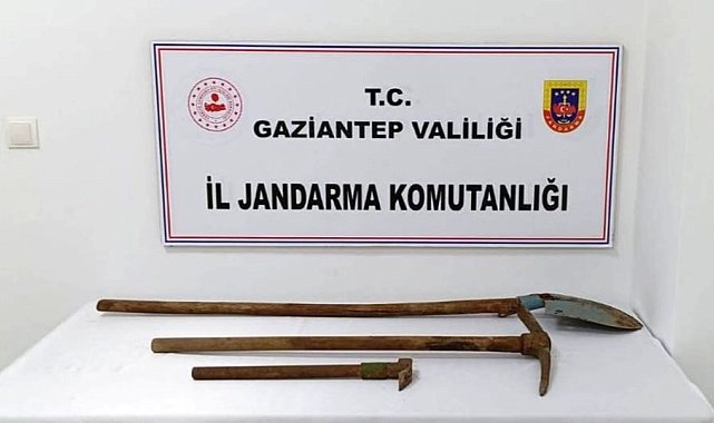Gaziantep'te kaçak kazı operasyonu: 3 gözaltı