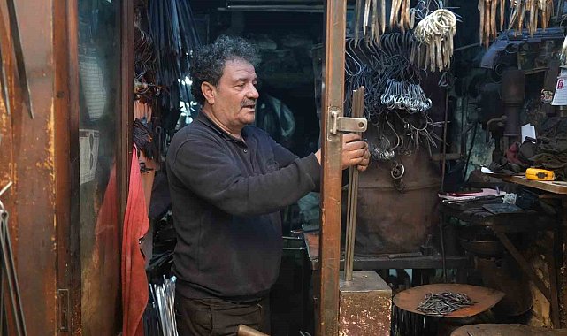 Gaziantep'te kebaplık şiş mesaisi başladı