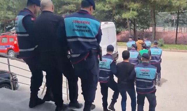 Gaziantep'te uyuşturucu tacirlerine şafak operasyonu: 5 gözaltı