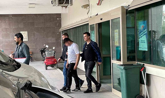 Girdiği evden 100 bin TL'lik altın çaldı