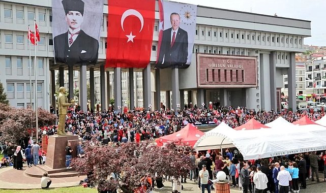 Giresun Valisi Serdengeçti: "Dünyada 10 binlerce çocuk 23 Nisan'ı göremedi"
