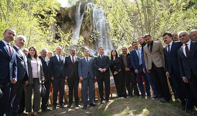 Girlevik Şelalesinde Erzincan'ın yöresel lezzetler tanıtıldı