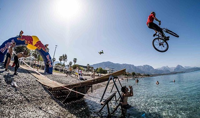 Gökyüzünden denize pedal çevirecekler
