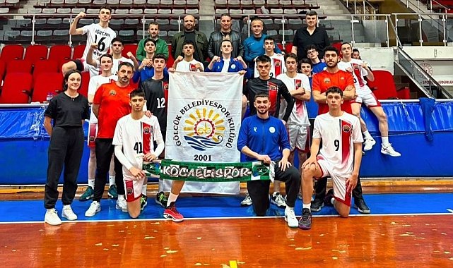 Gölcük Belediyespor'un voleybol takımından önemli başarı