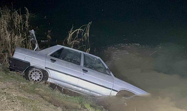 Gölete düşen otomobilde kayıp kişinin cansız bedenine ulaşıldı