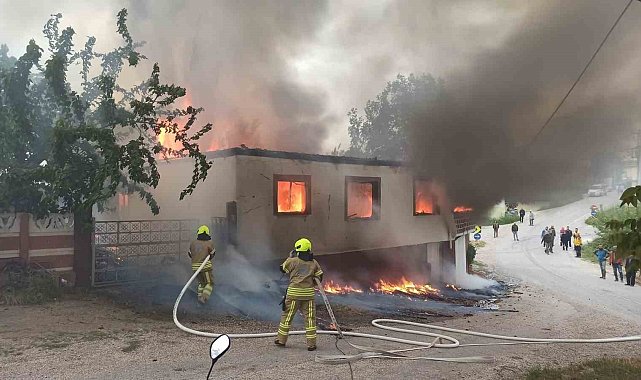 Gönen&#039;de korkutan yangın