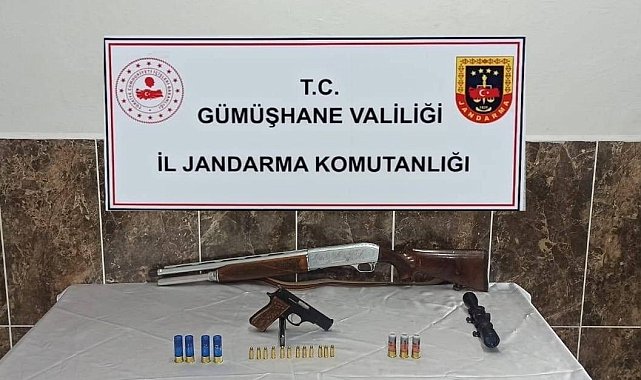 Gümüşhane'de kaçak silah operasyonunda 4 tabanca ve 1 av tüfeği ele geçirildi
