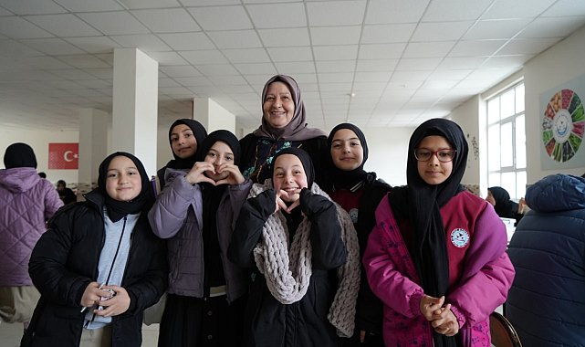 Hababam'ın Hafize anası yerini, öğrencilerin Romanyalı Leyloş ablasına bıraktı