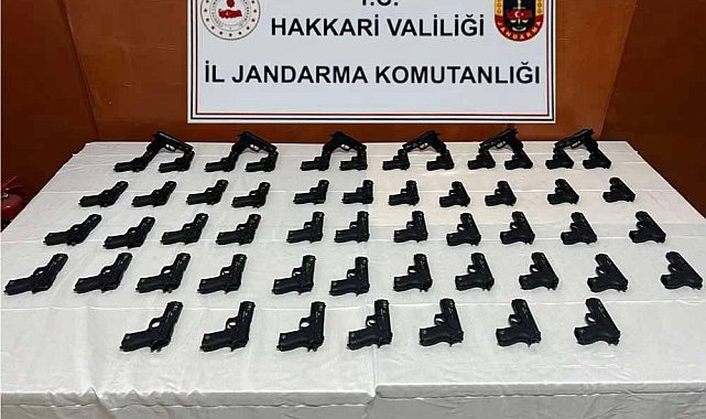 Hakkari'de 58 adet tabanca ele geçirildi